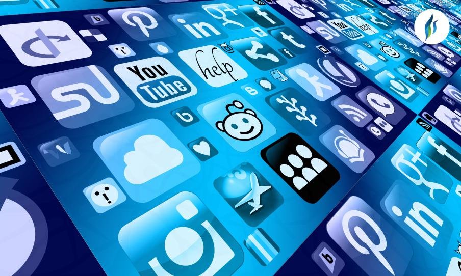 Top 10 Social Media Marketing Tools to Grow Your Brand in 2025